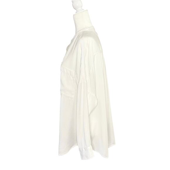 Lou Grey for LOFT Chambray Long Sleeve Button Up Shirt Women's M | White | EUC - Picture 2 of 12